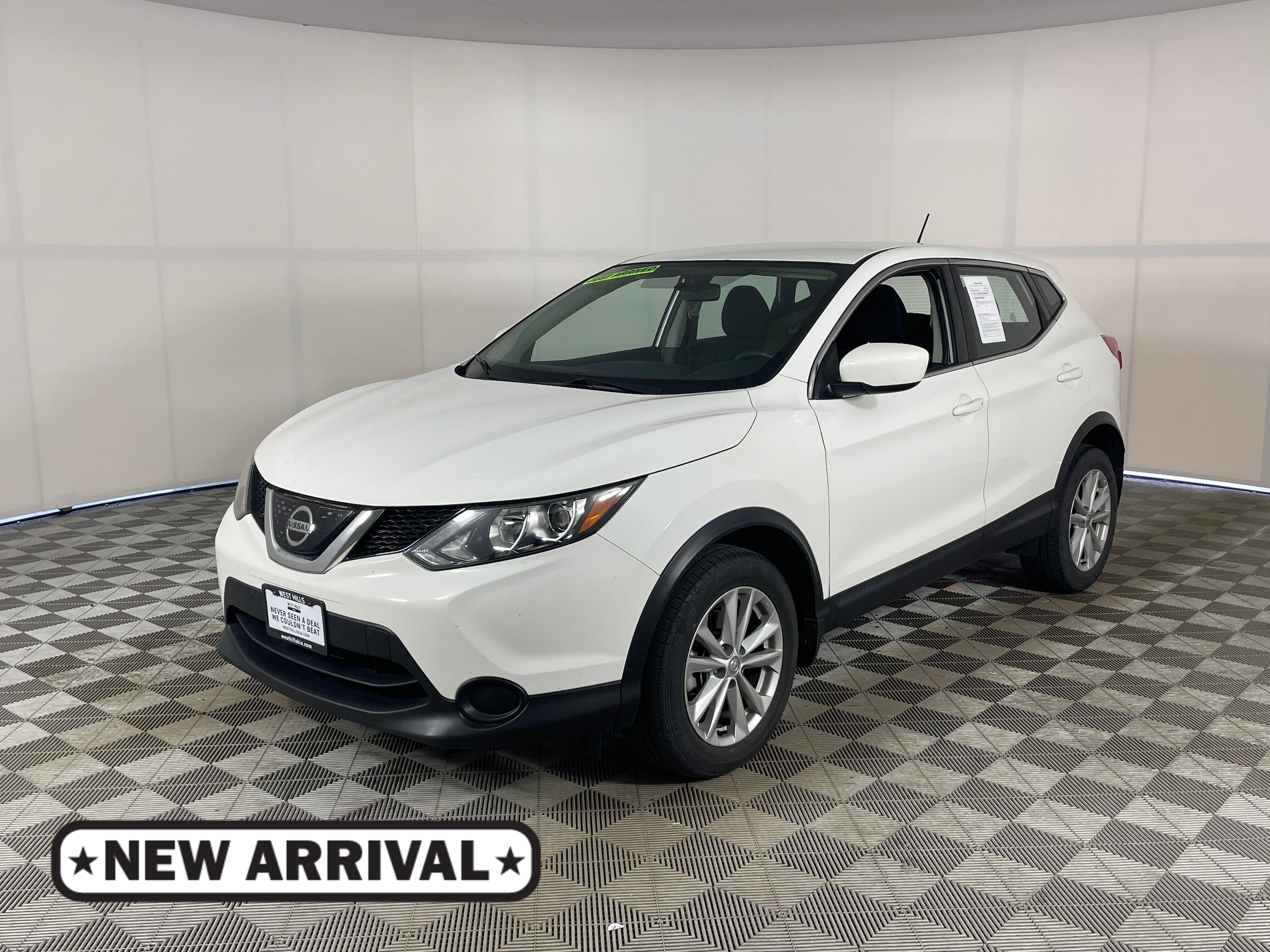2018 Nissan Rogue Sport S AWD's photo