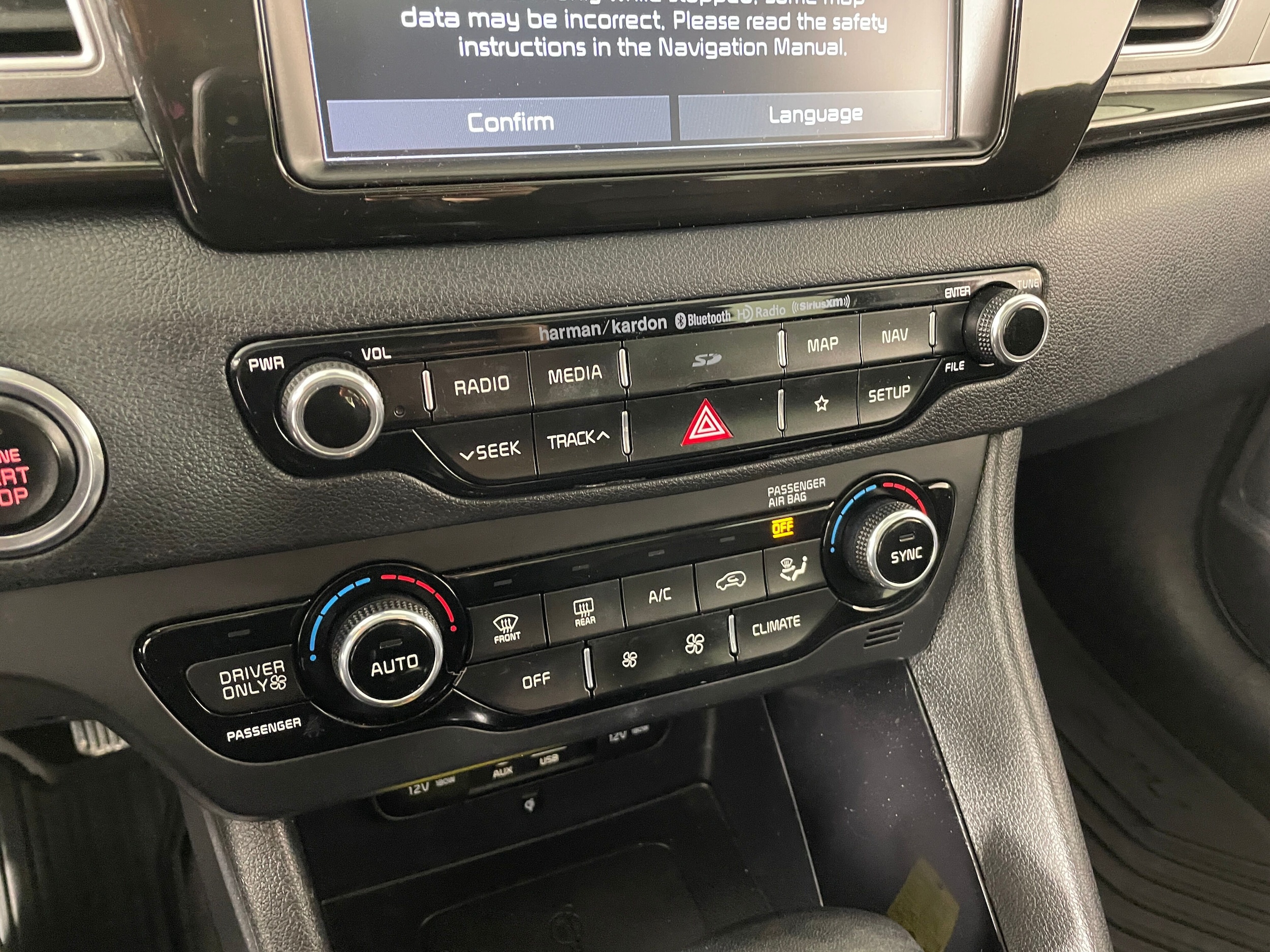 2019 Kia Niro Plug-In Hybrid EX Premium photo 3