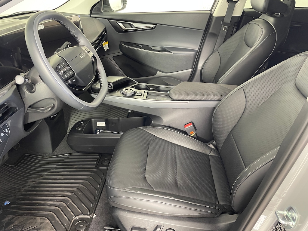 New 2026 Kia EV6 Wind SUV
