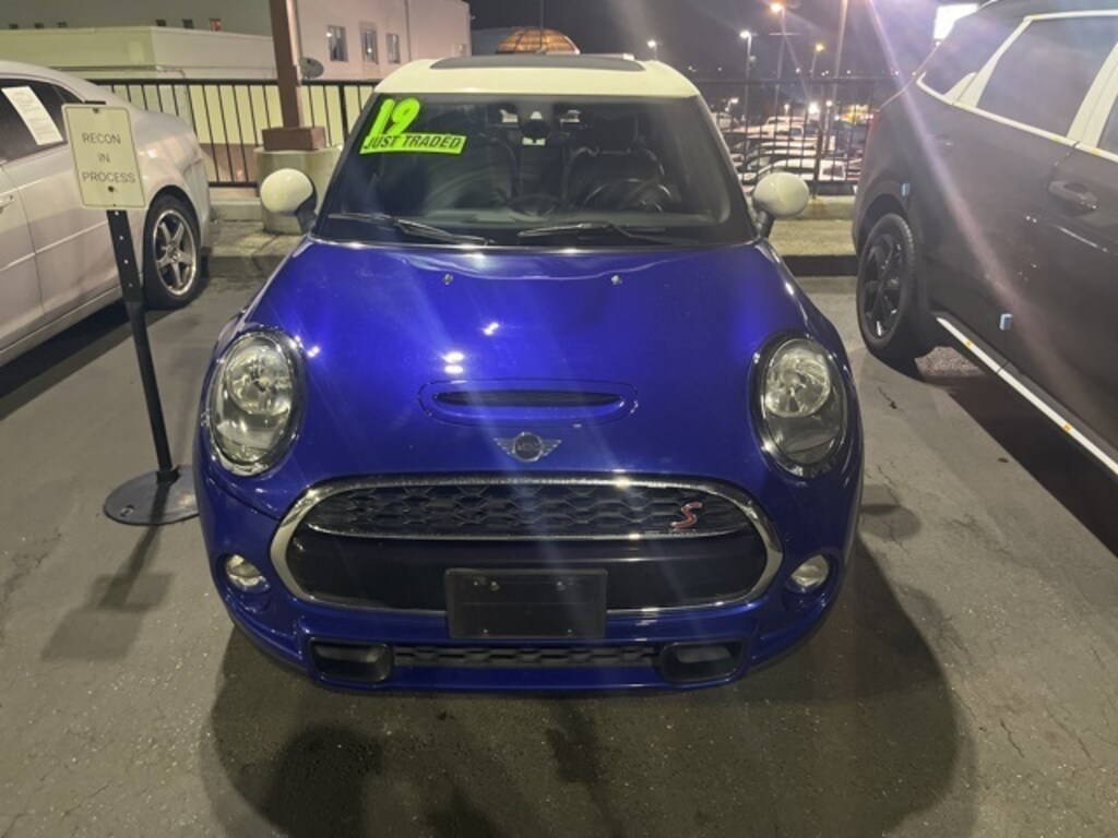 Used 2019 MINI Hardtop 4 Door Signature Hatchback
