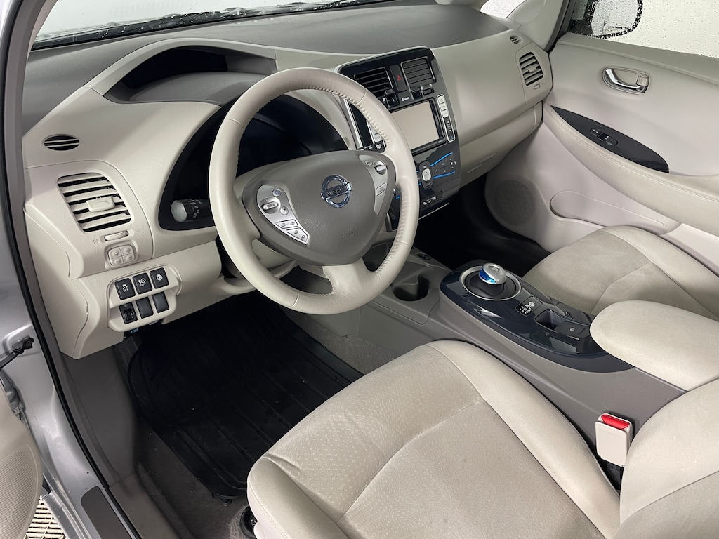 Used 2012 Nissan LEAF SL Hatchback