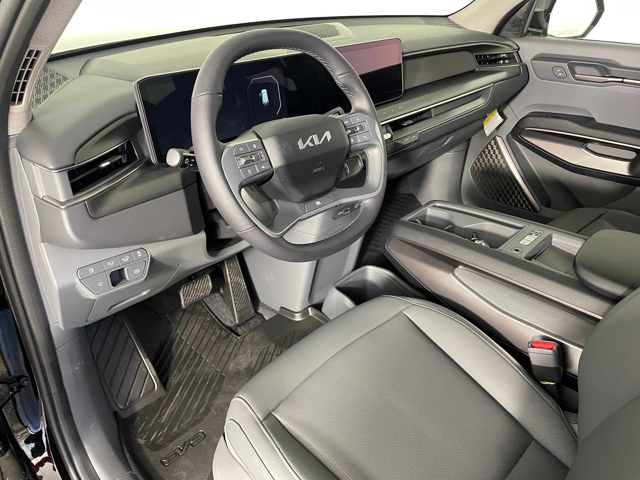 2026 Kia EV9 Light Long Range photo 2