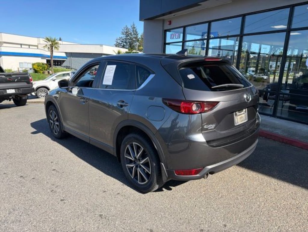 Used 2018 Mazda Mazda CX-5 Touring SUV