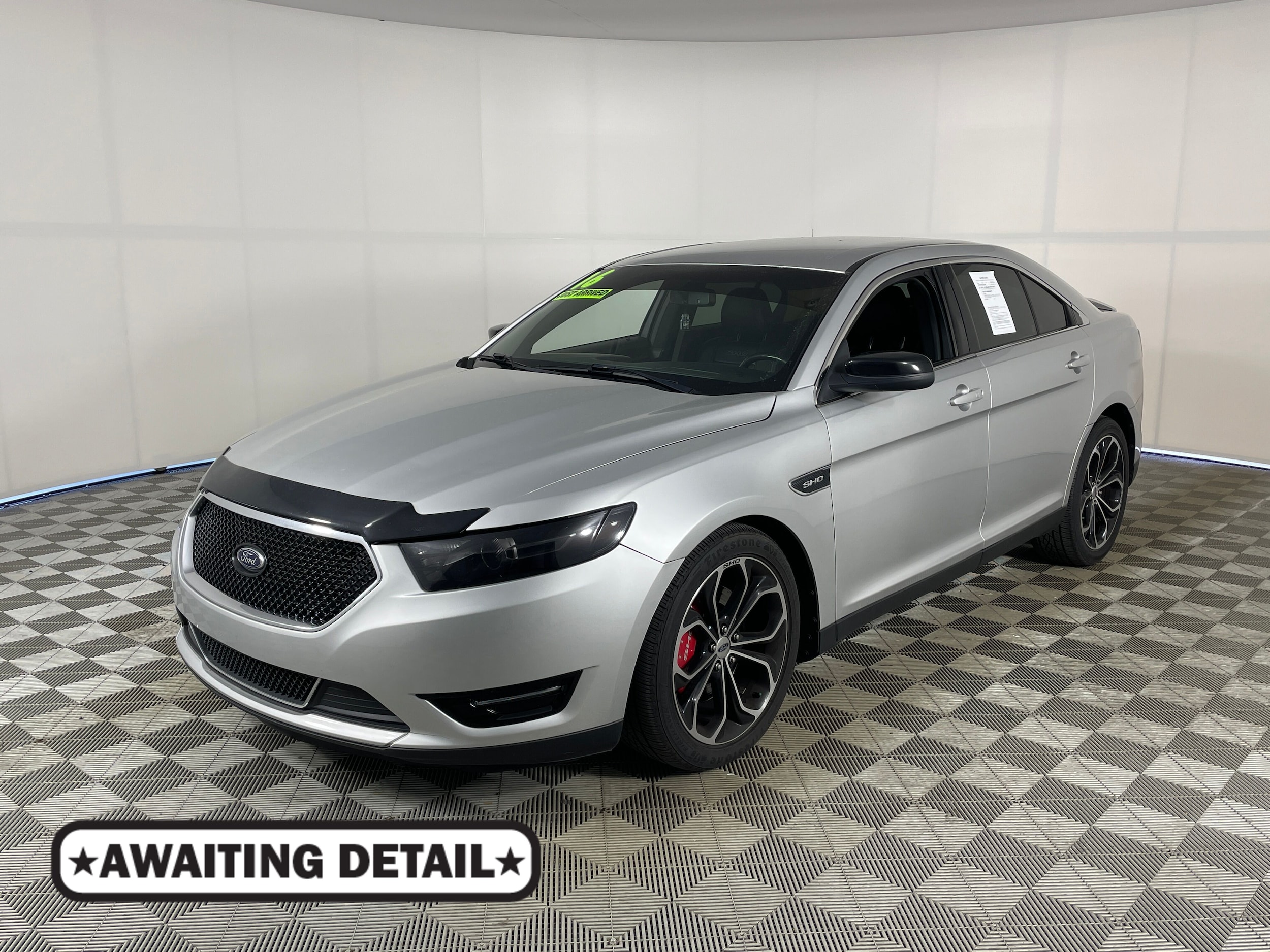 2016 Ford Taurus SHO AWD's photo