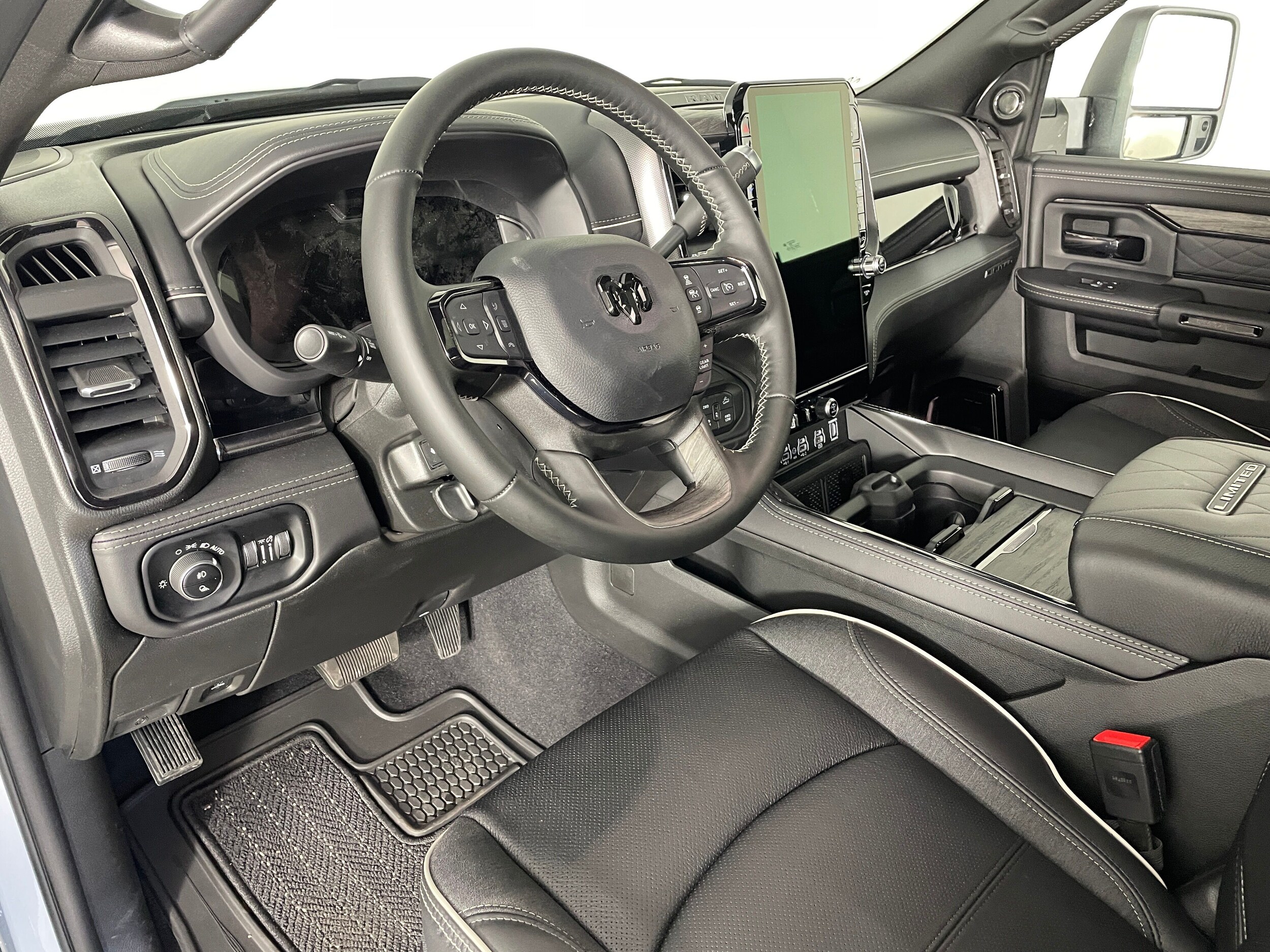 2025 Ram 2500 Limited photo 3