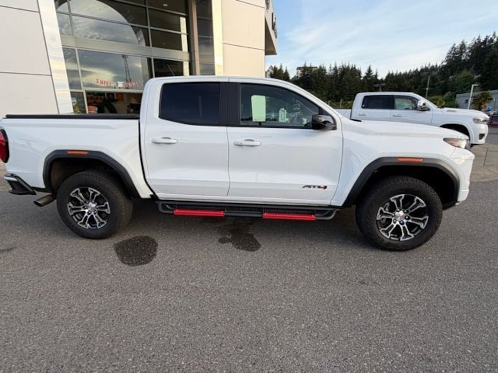 Used 2024 GMC Canyon AT4 Truck Crew Cab