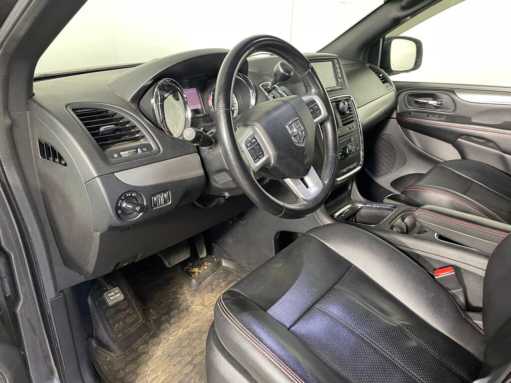 Used 2019 Dodge Grand Caravan GT Van Passenger Van