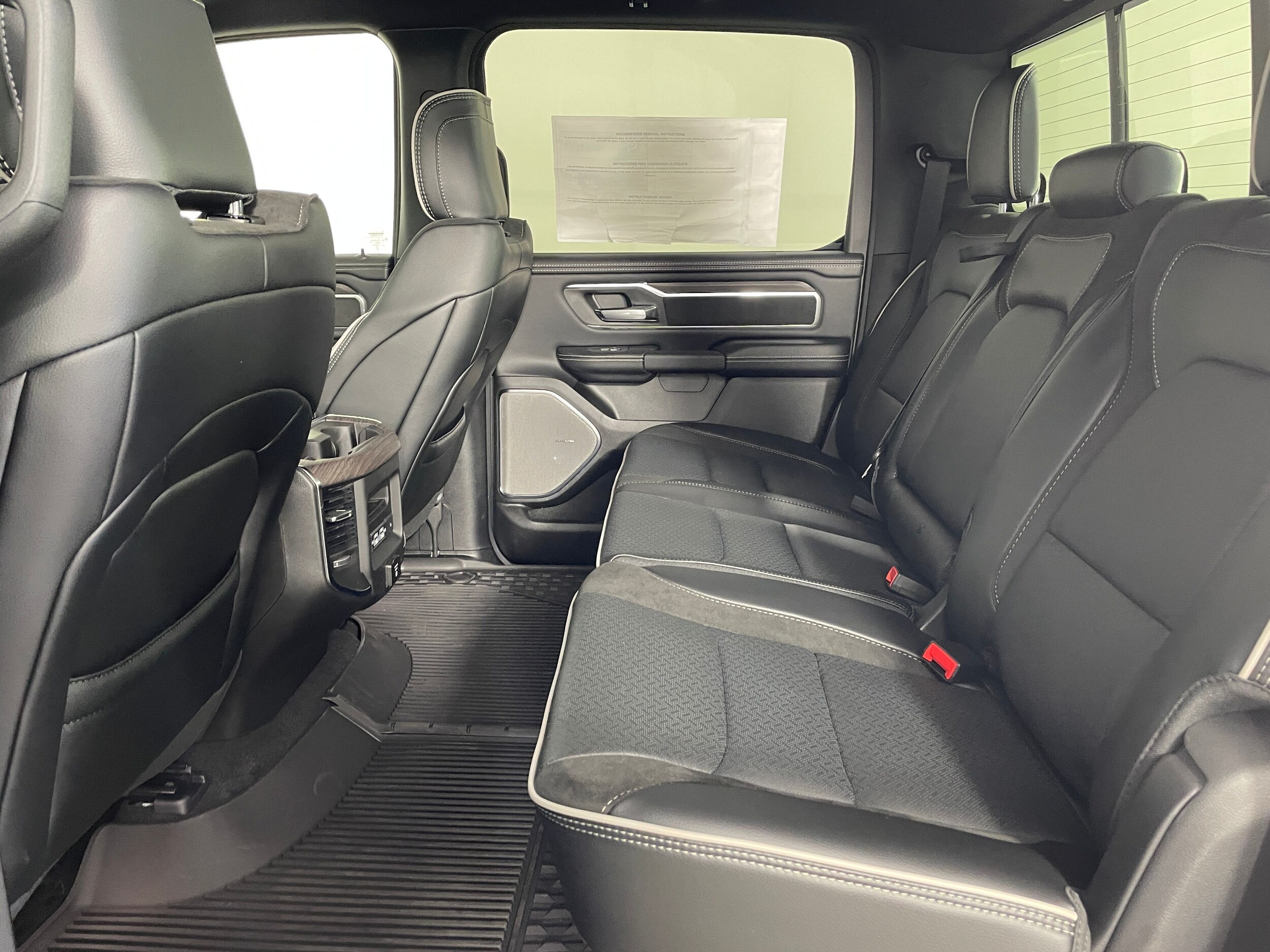 2025 Ram 1500 Laramie photo 4