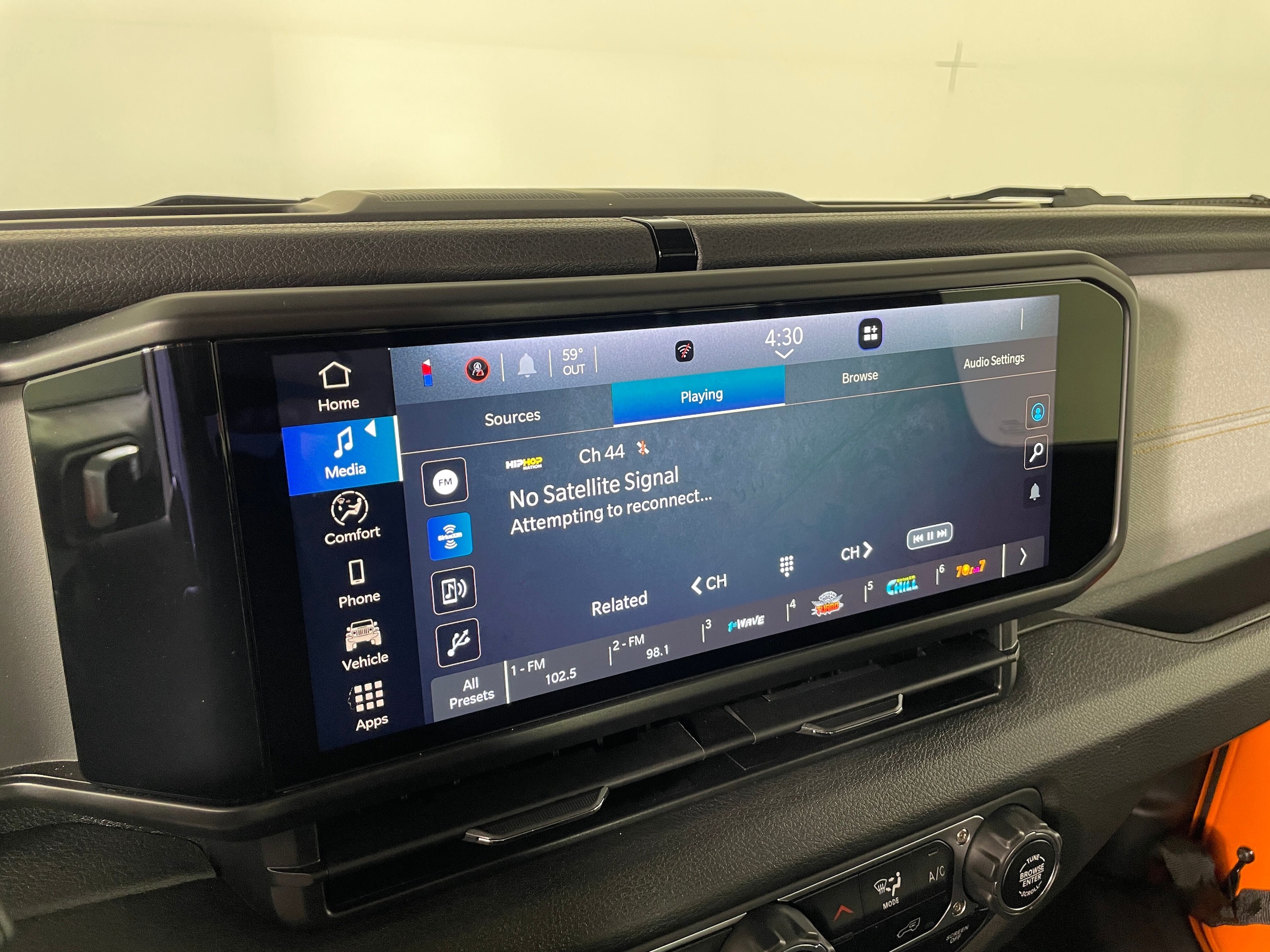 2025 Jeep Wrangler Sport photo 5