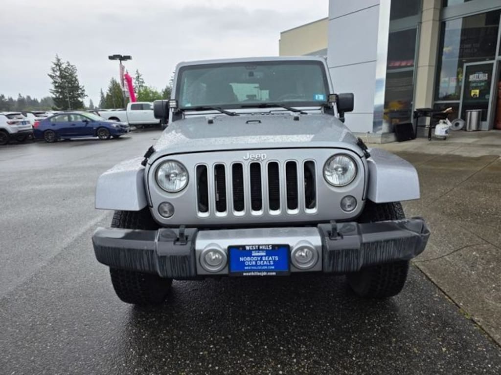 Used 2016 Jeep Wrangler JK Unlimited Sahara 4x4 SUV
