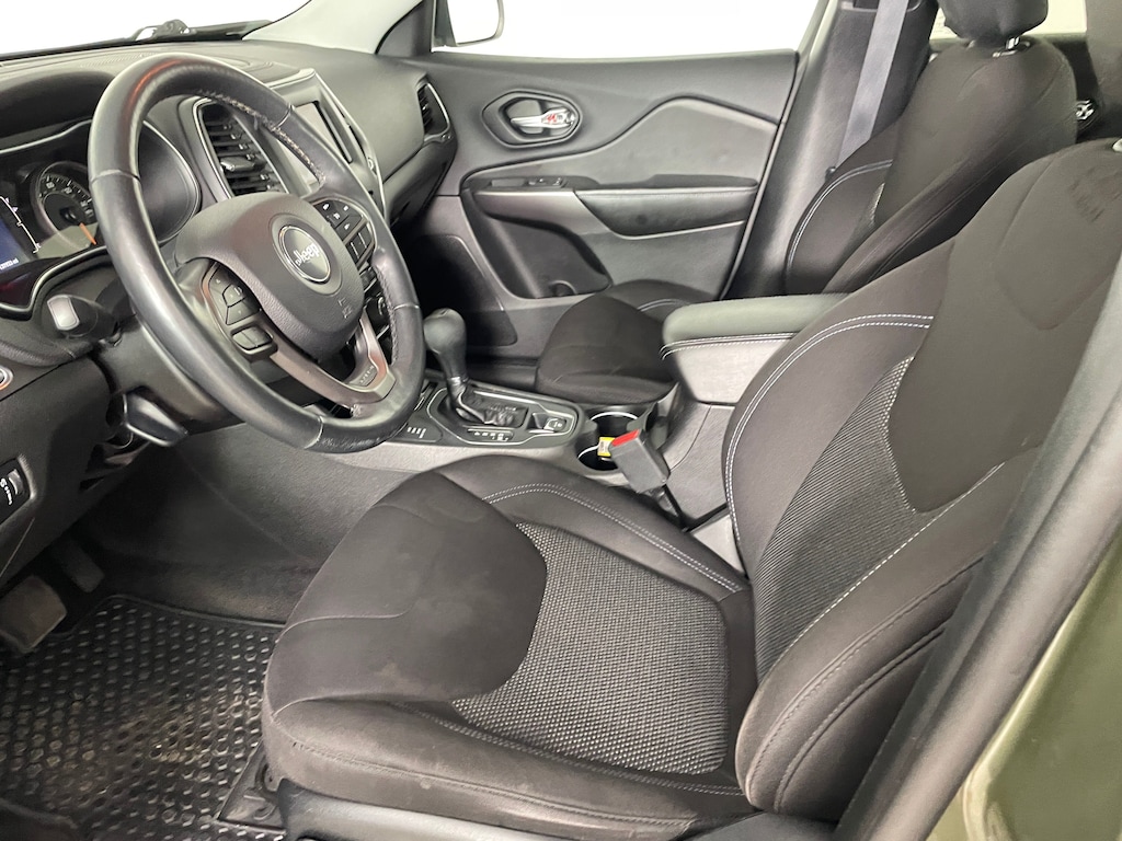 Used 2019 Jeep Cherokee Latitude 4x4 SUV