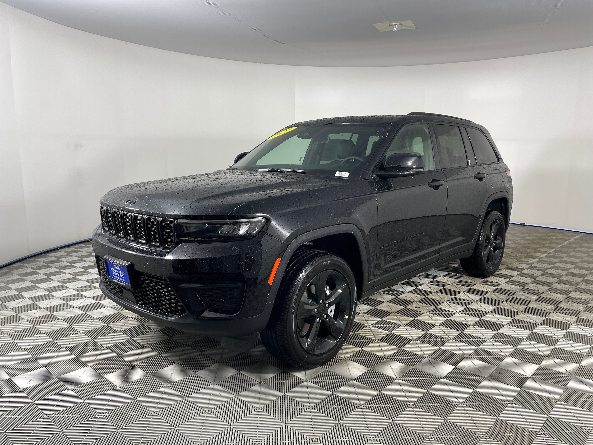 2025 Jeep Grand Cherokee Altitude's photo