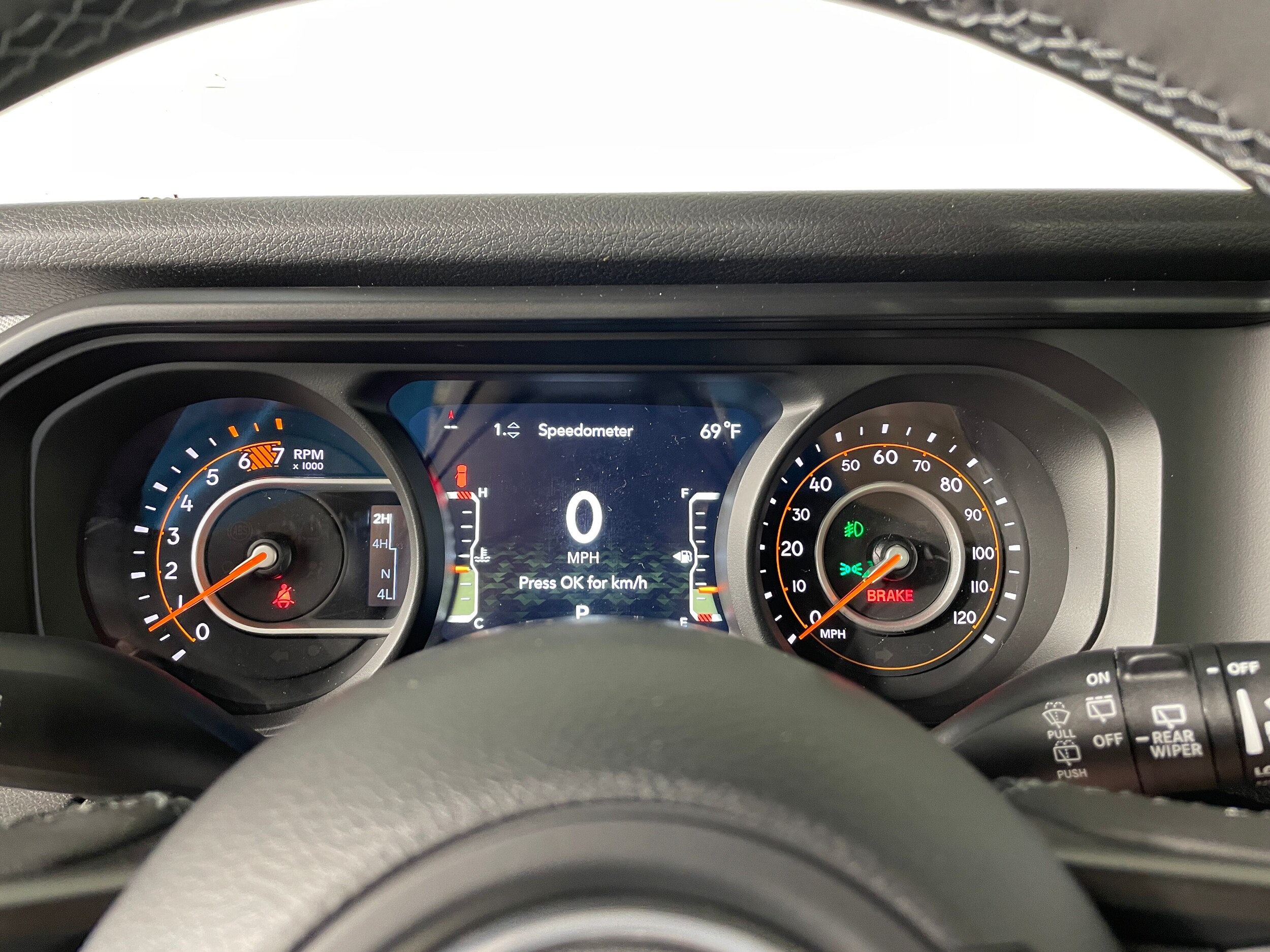 2025 Jeep Wrangler Sport S photo 3