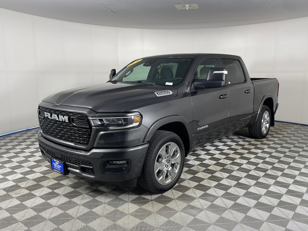New 2026 Ram 1500 BIG HORN CREW CAB 4X4 5'7 BOX Pickup