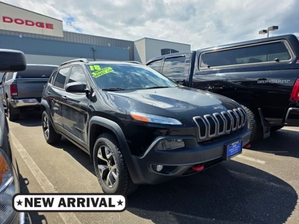 Used 2018 Jeep Cherokee Trailhawk 4x4 SUV