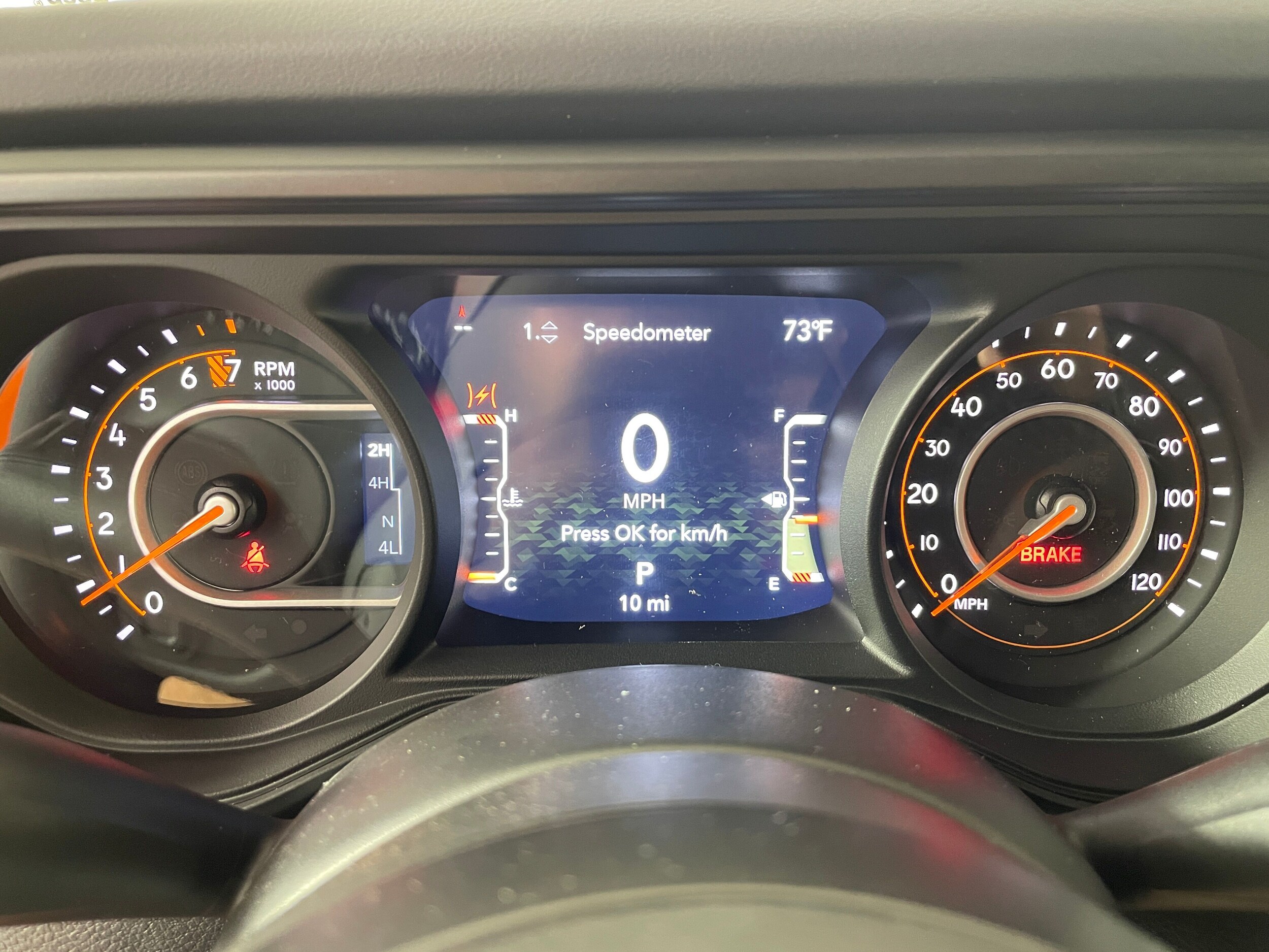 2025 Jeep Gladiator Sport photo 2