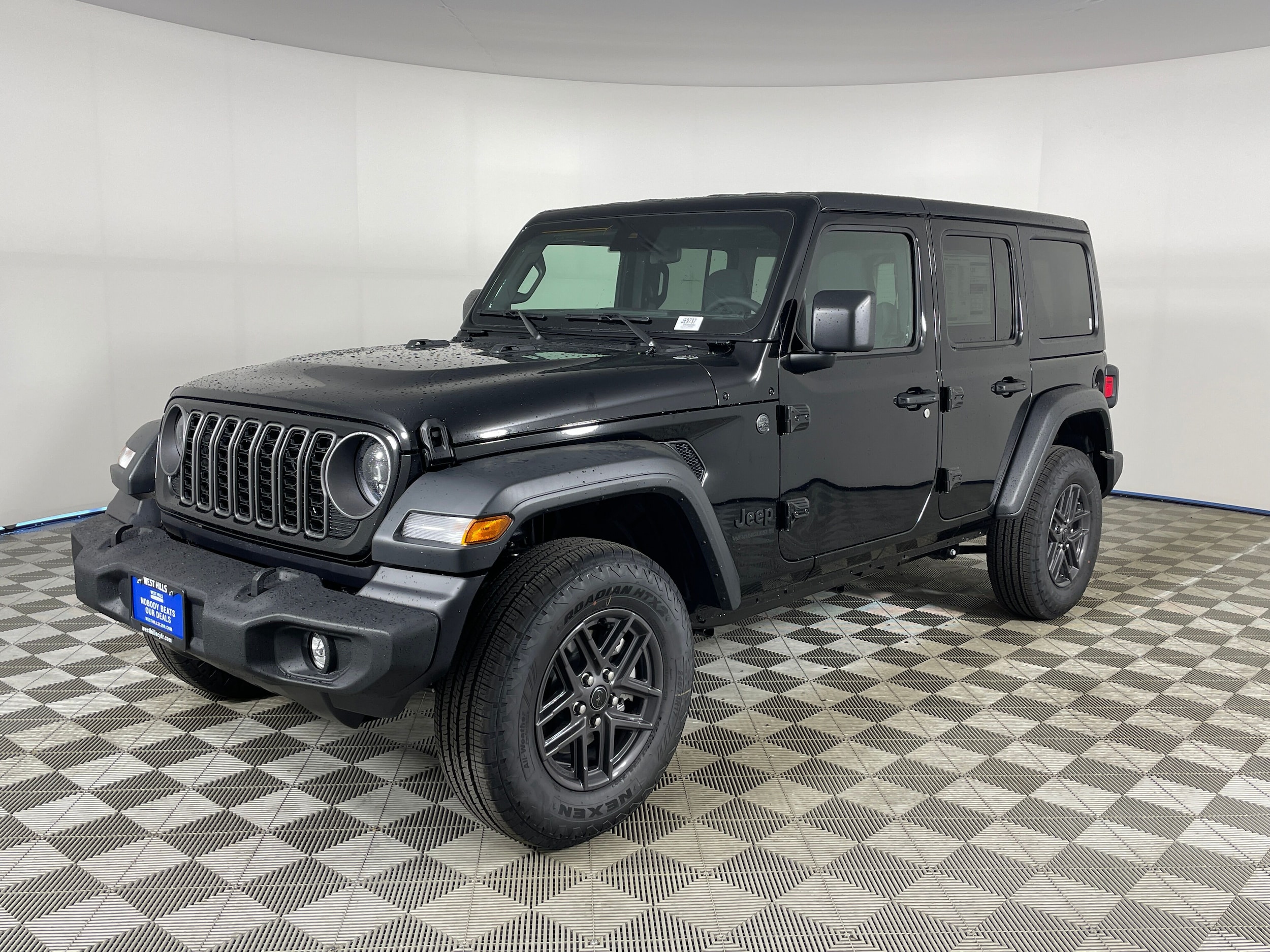 2025 Jeep Wrangler 4-Door Sport S's photo