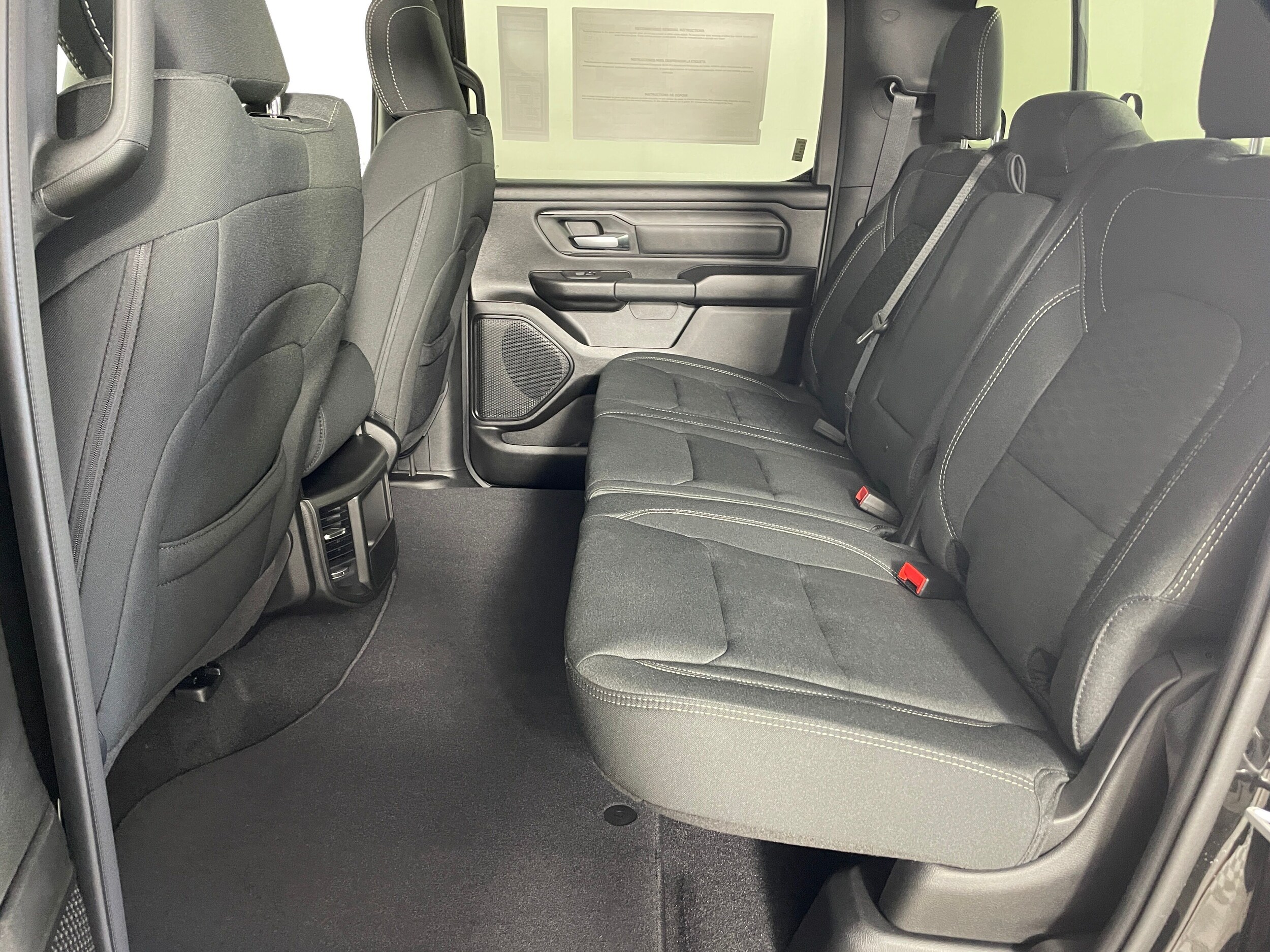 2025 Ram 1500 Tradesman photo 4