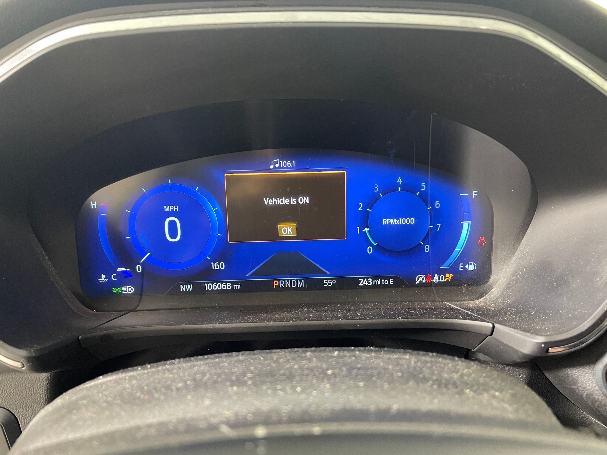 2020 Ford Escape Titanium photo 5