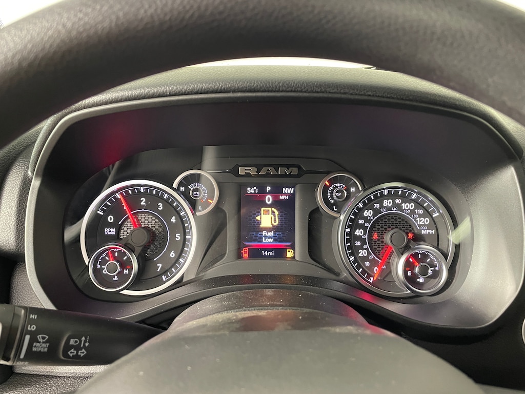 New 2026 Ram 1500 TRADESMAN CREW CAB 4X4 5'7 BOX Pickup