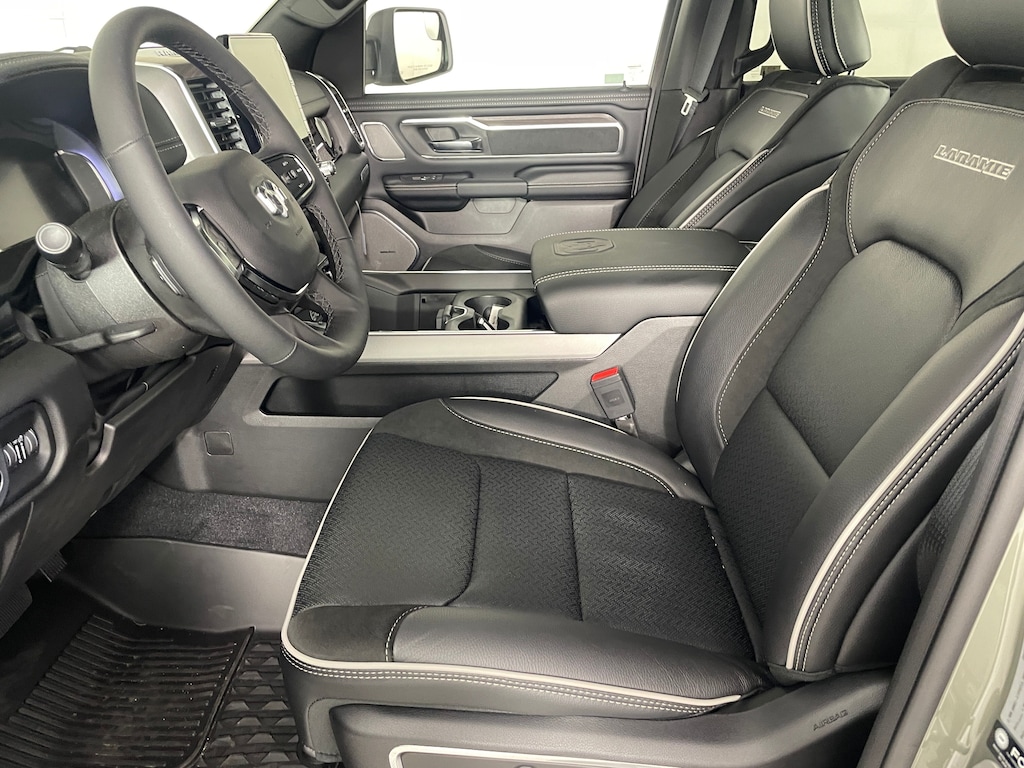 New 2026 Ram 1500 LARAMIE CREW CAB 4X4 5'7 BOX Pickup