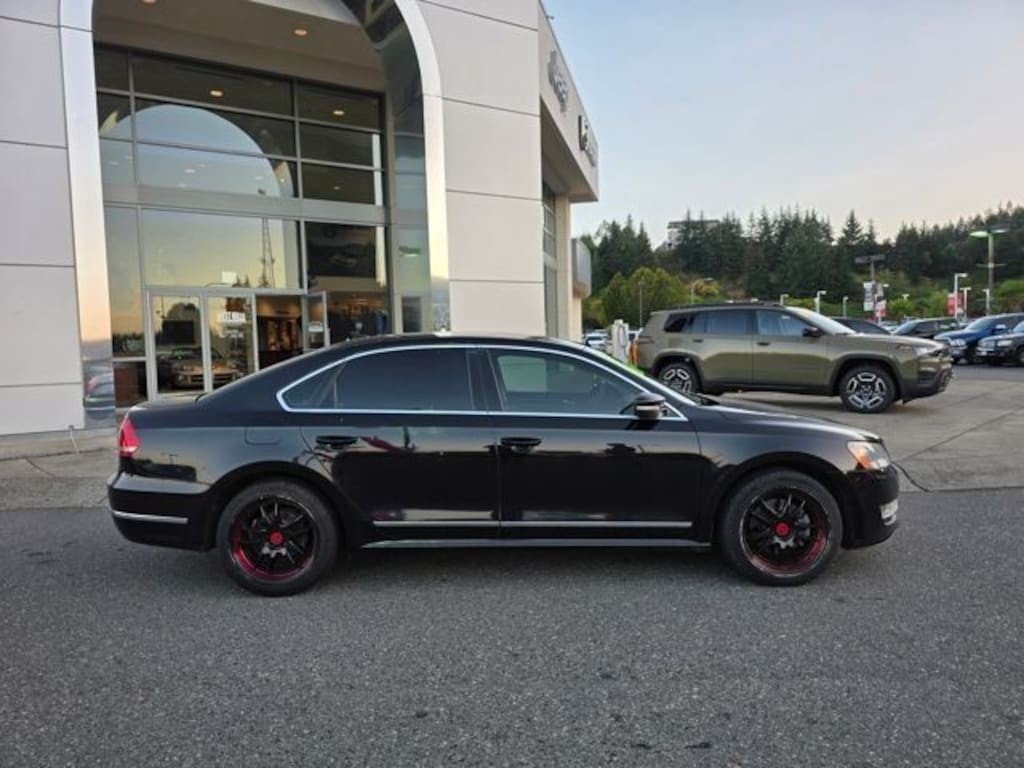 Used 2014 Volkswagen Passat 2.0L TDI SEL Premium Sedan