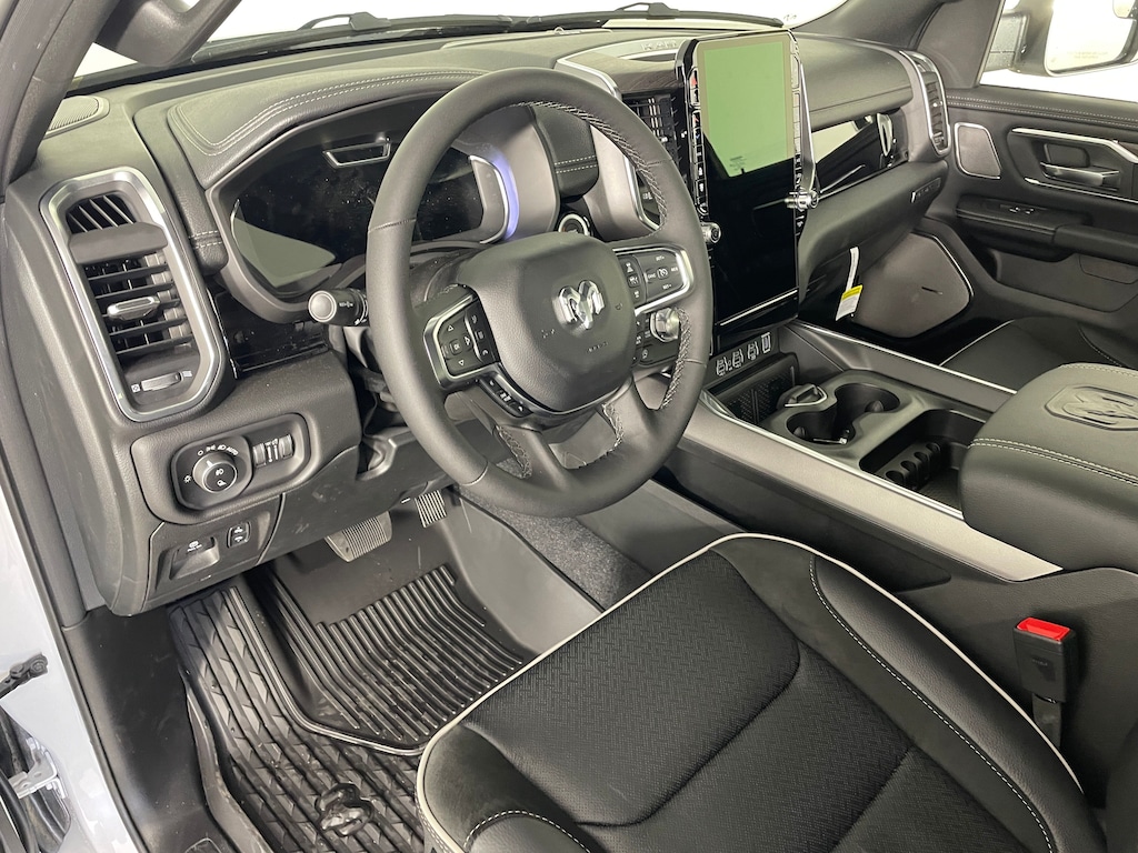 New 2026 Ram 1500 LARAMIE CREW CAB 4X4 5'7 BOX Pickup