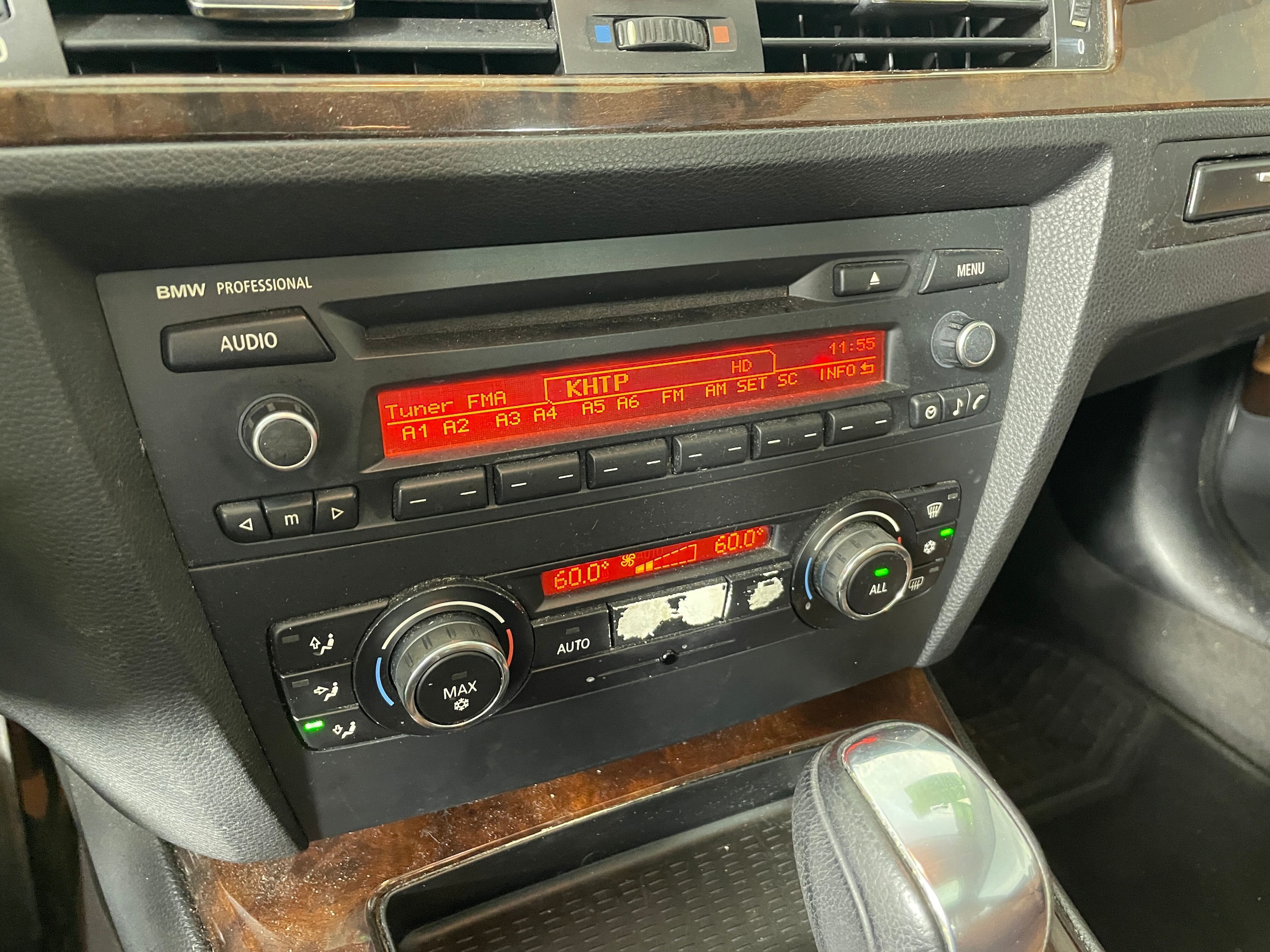 2011 BMW 328i photo 5