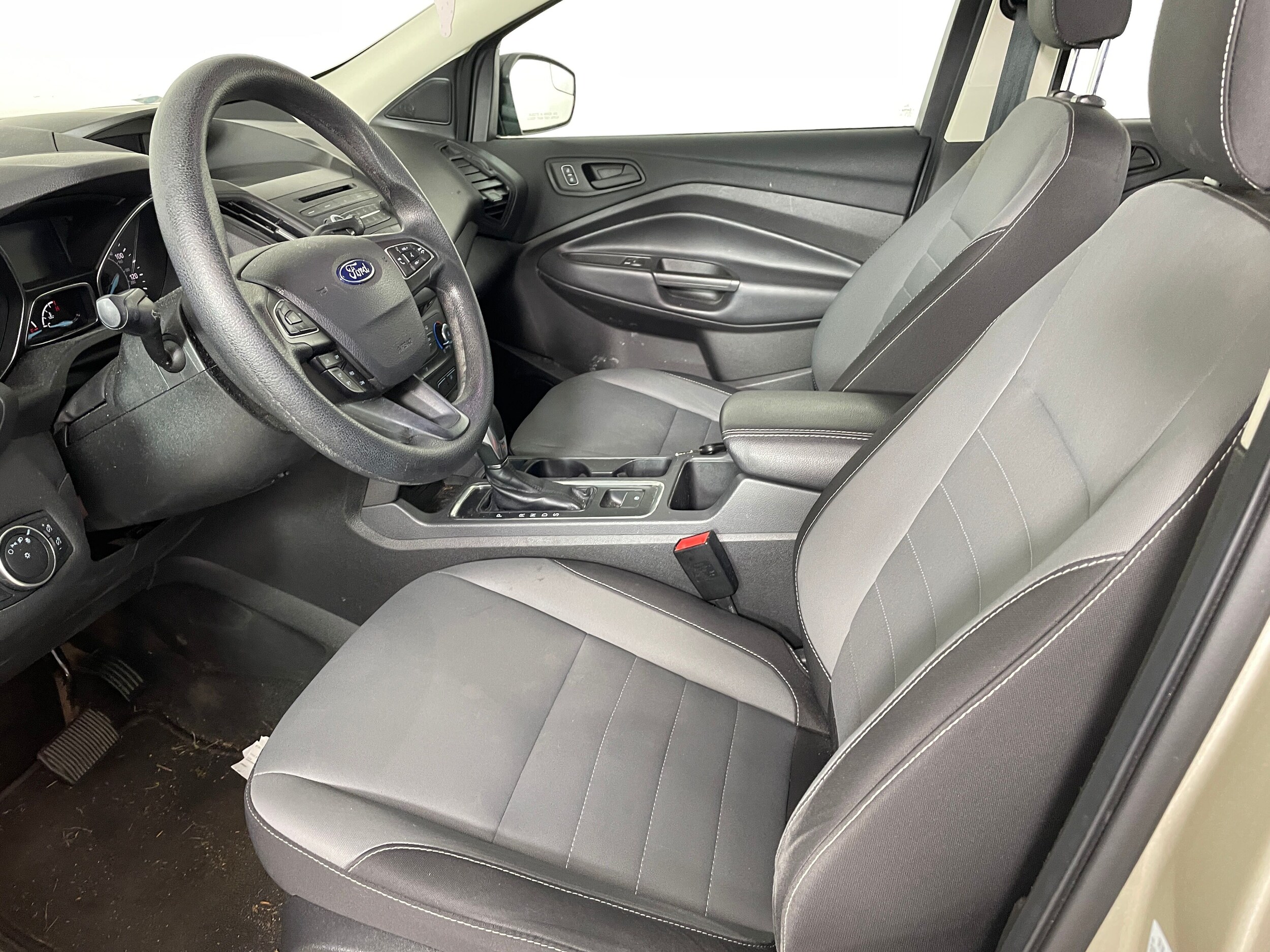 2018 Ford Escape S photo 2