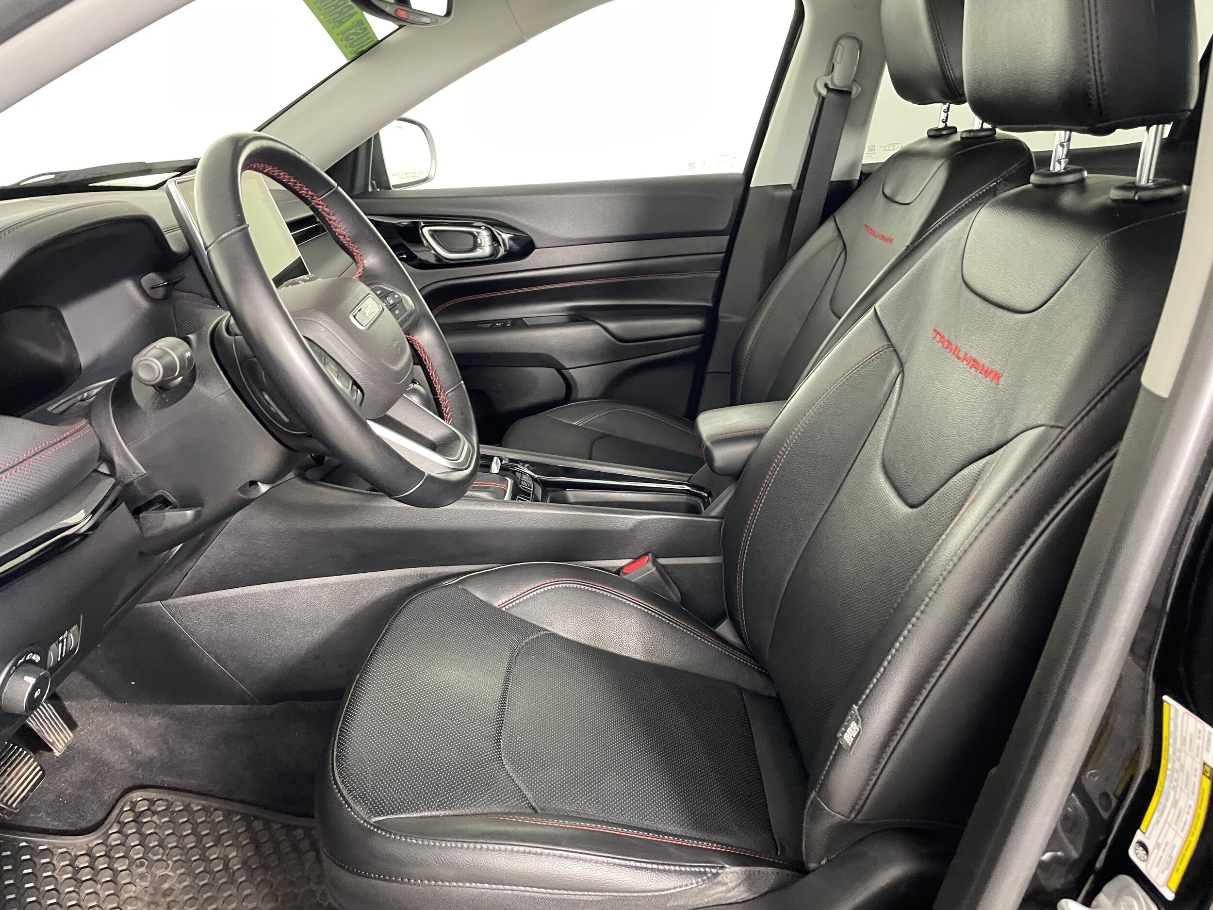 2022 Jeep Compass Trailhawk photo 2