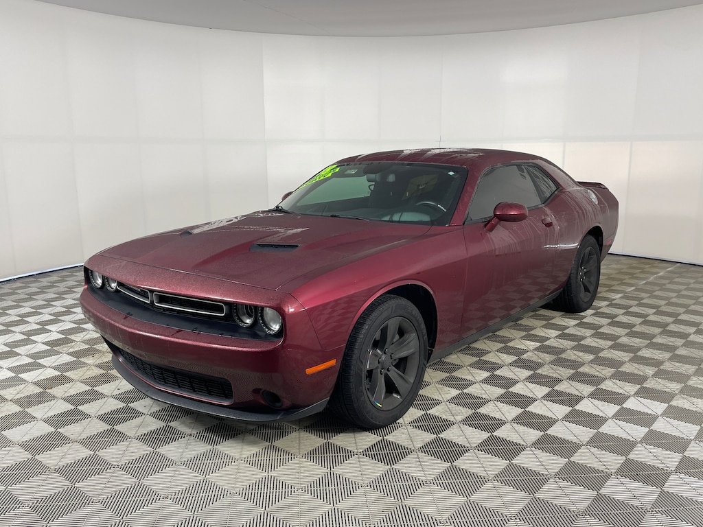 Used 2018 Dodge Challenger SXT Coupe