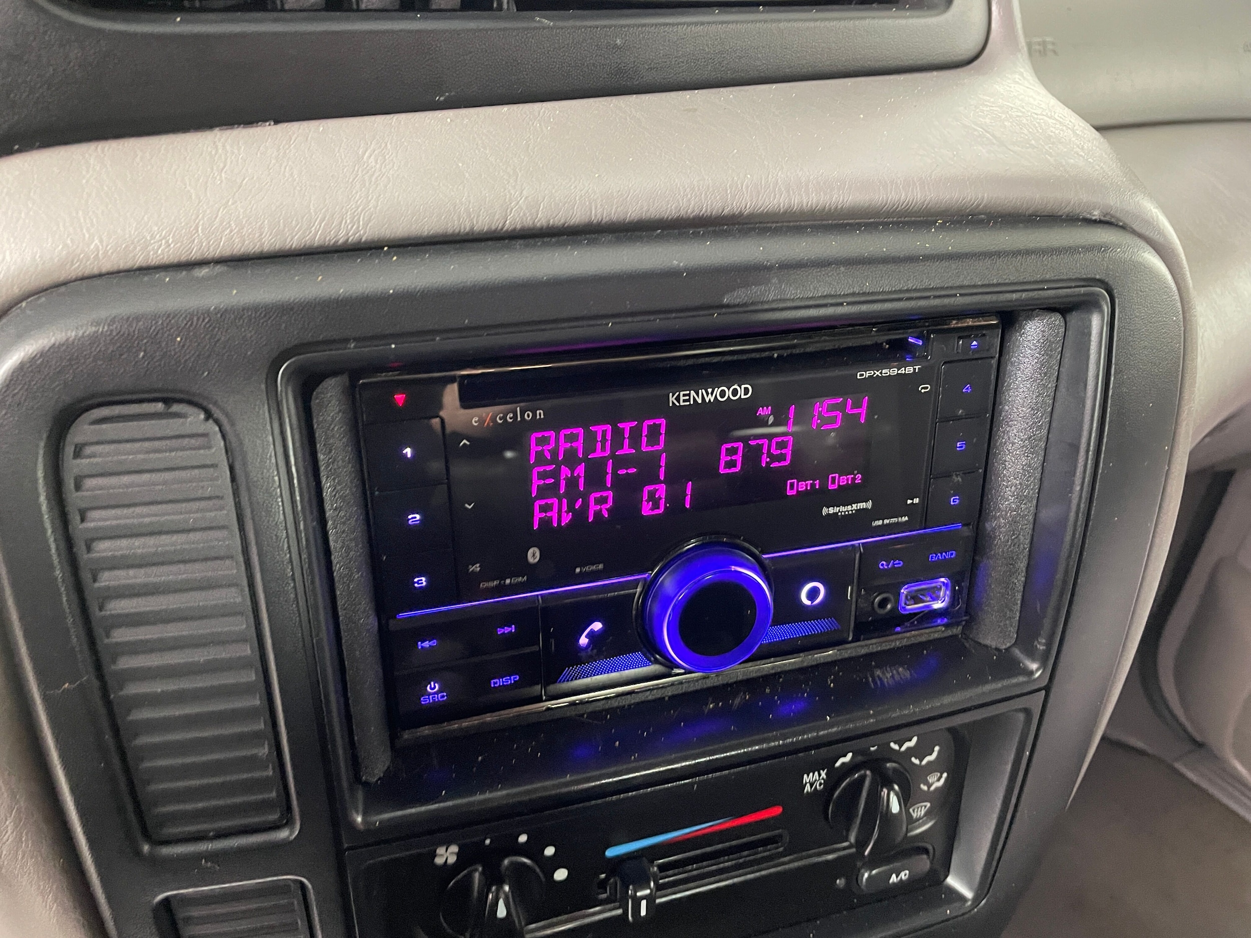 2002 Ford Windstar photo 3