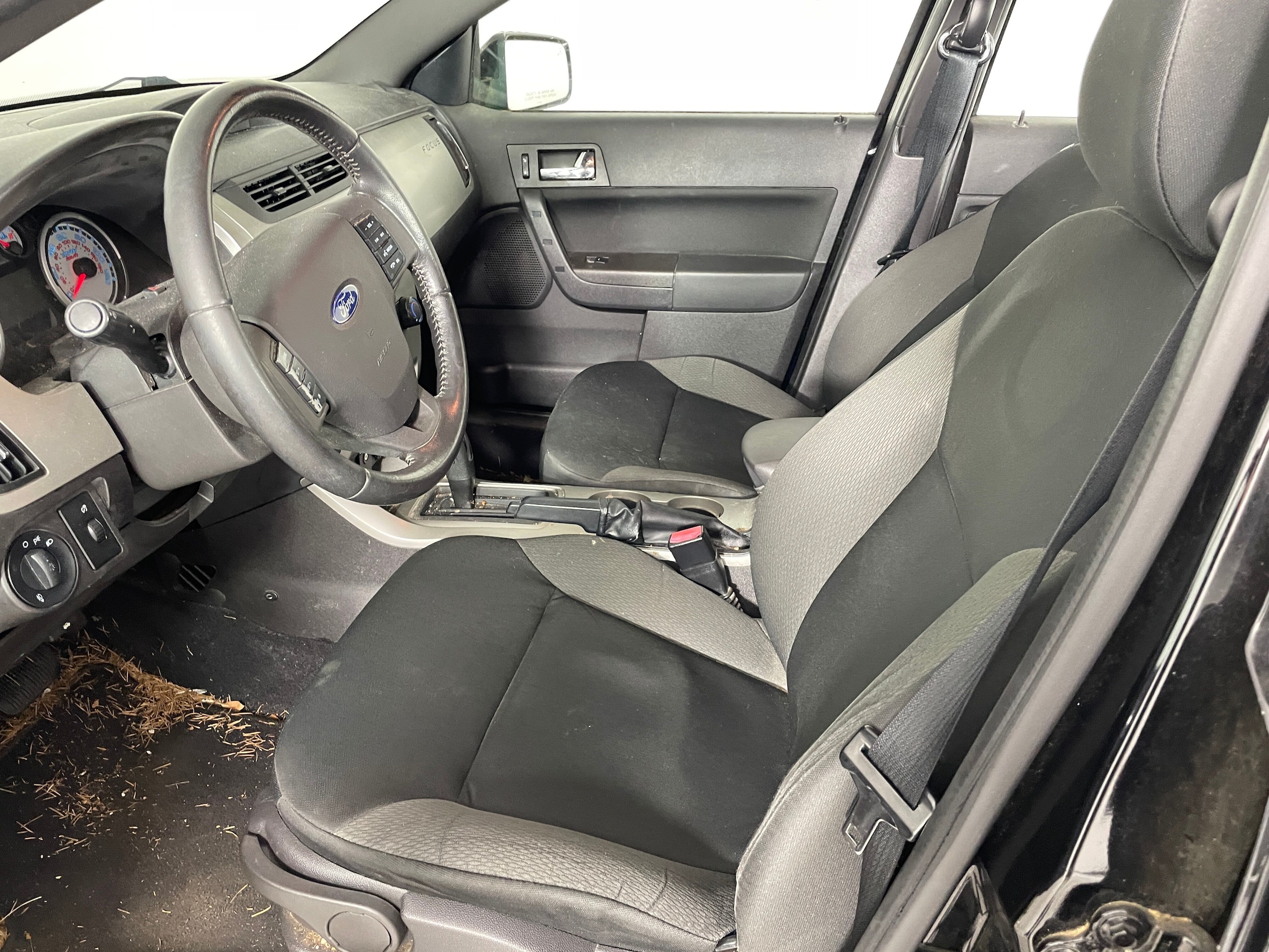 Used 2010 Ford Focus SES with VIN 1FAHP3GN6AW190117 for sale in Bremerton, WA