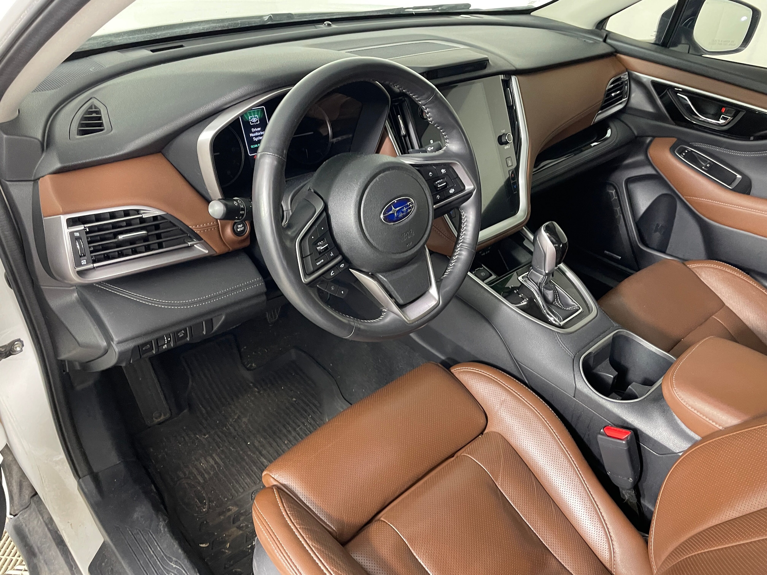 2022 Subaru Outback Touring photo 3