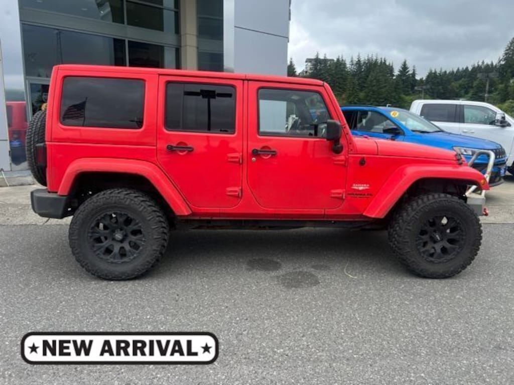 Used 2013 Jeep Wrangler Unlimited Sahara SUV
