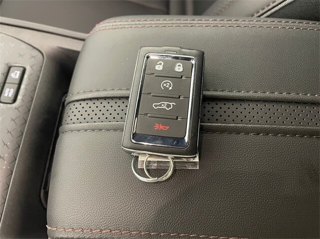 2025 Jeep Wagoneer S Limited photo 4