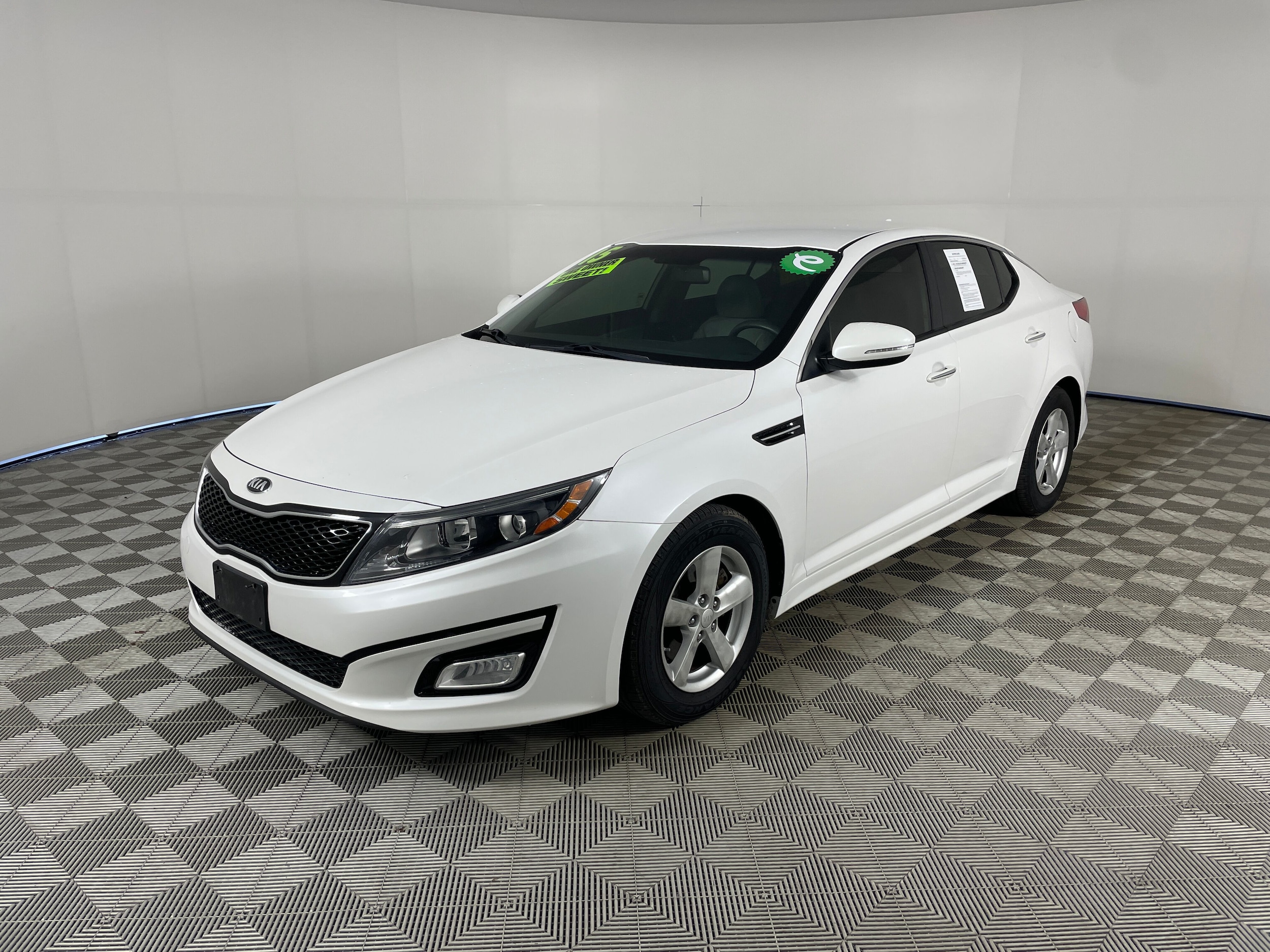 2015 Kia Optima LX AT's photo