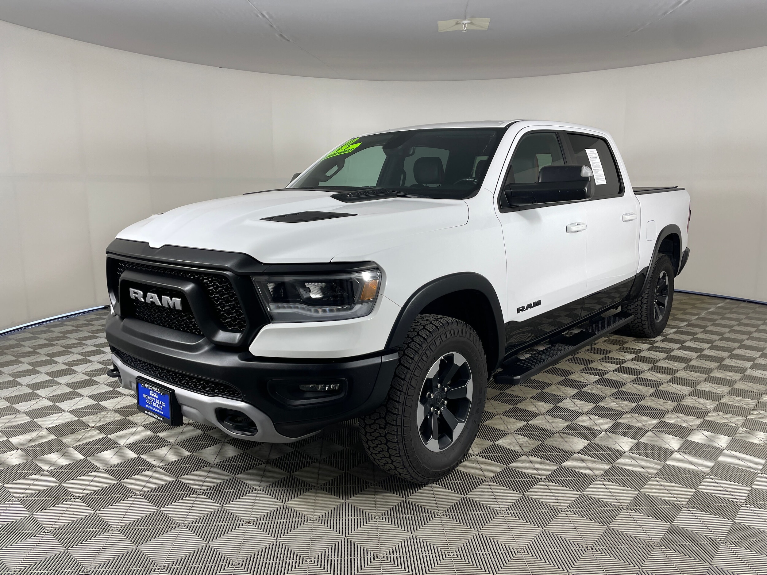 2020 RAM 1500 Rebel 4x4 Crew Cab 5'7's photo