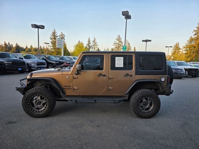 2015 Jeep Wrangler Unlimited Sport 4x4 photo 5