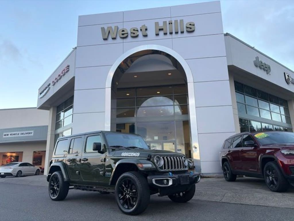 Used 2024 Jeep Wrangler 4xe Sahara SUV