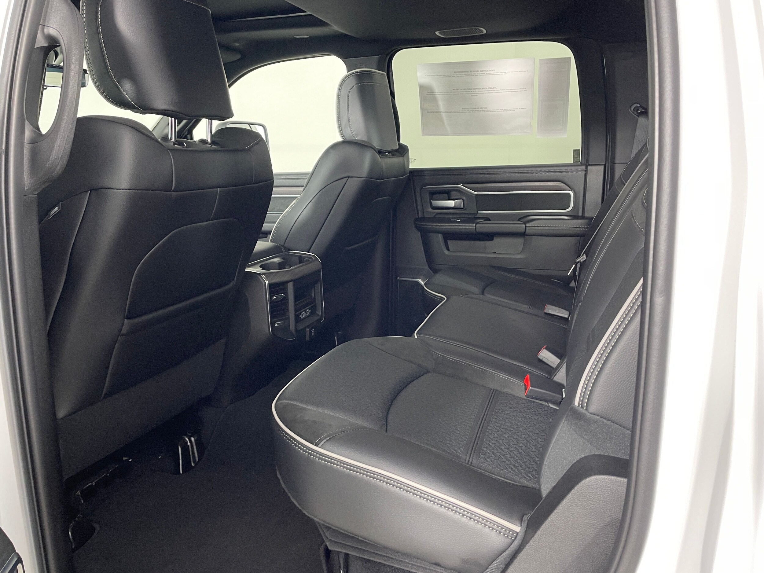 2025 Ram 2500 Laramie photo 4