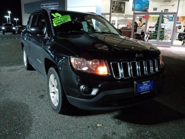 2014 Jeep Compass Sport photo 3