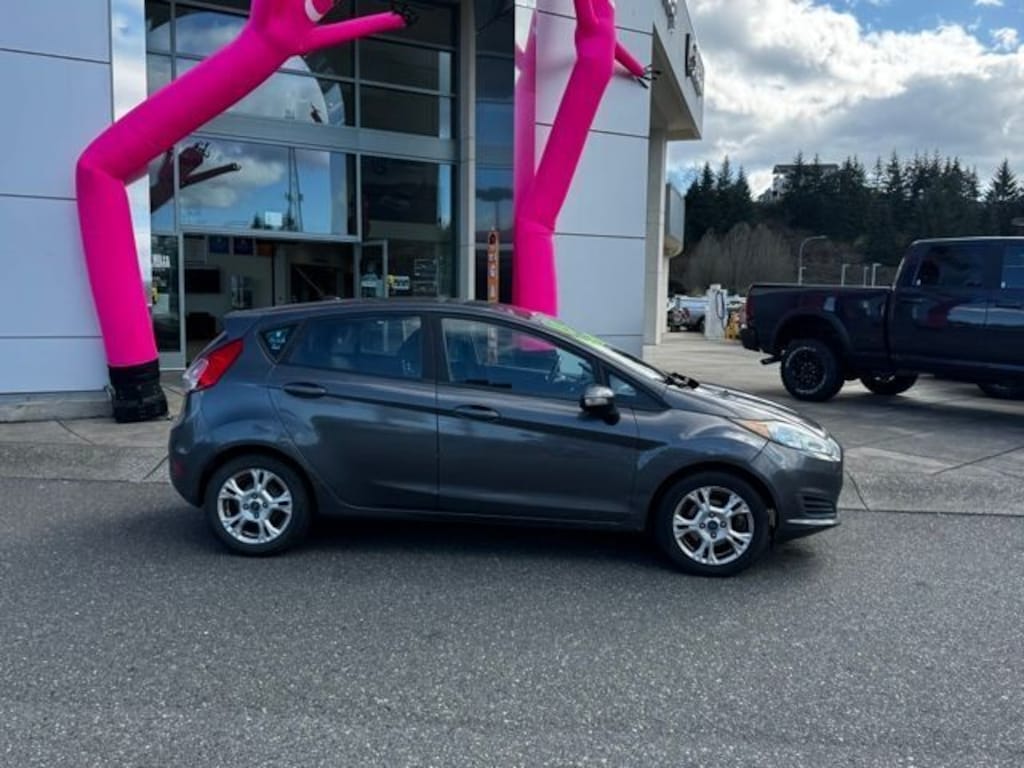 Used 2015 Ford Fiesta SE Hatchback