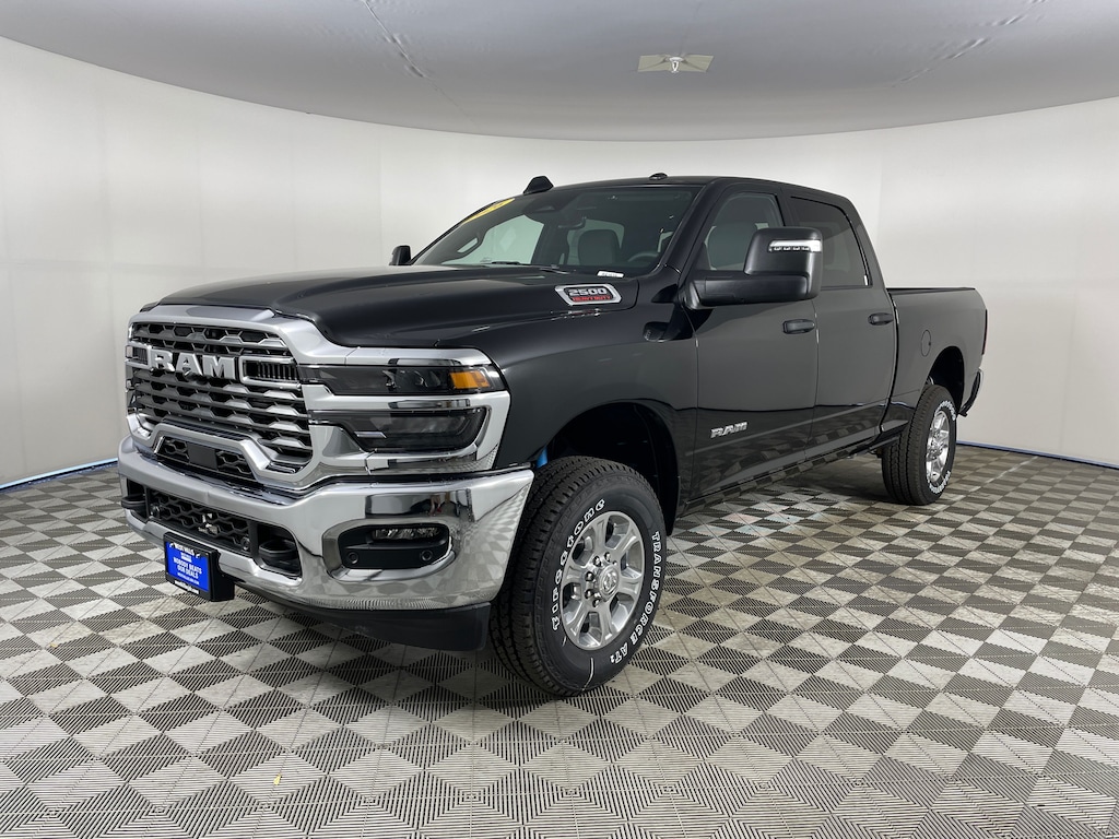 New 2026 Ram 2500 BIG HORN CREW CAB 4X4 6'4 BOX Pickup