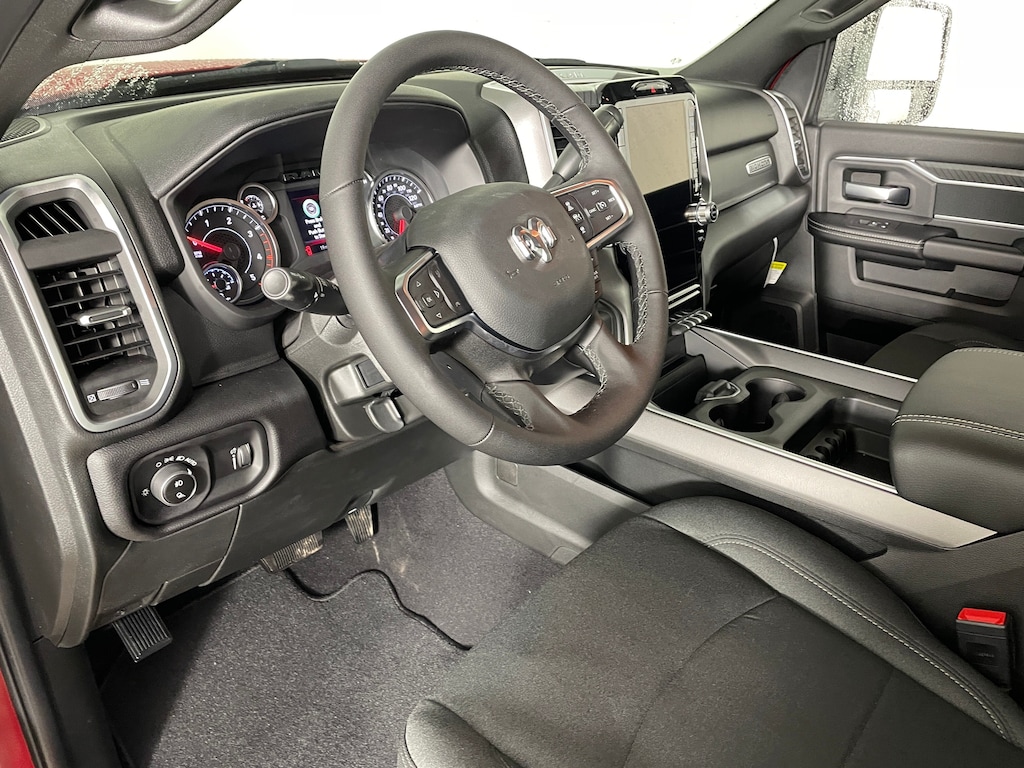 New 2026 Ram 2500 BIG HORN CREW CAB 4X4 6'4 BOX Pickup