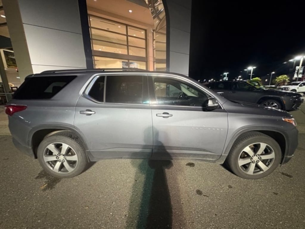 Used 2020 Chevrolet Traverse LT Leather SUV