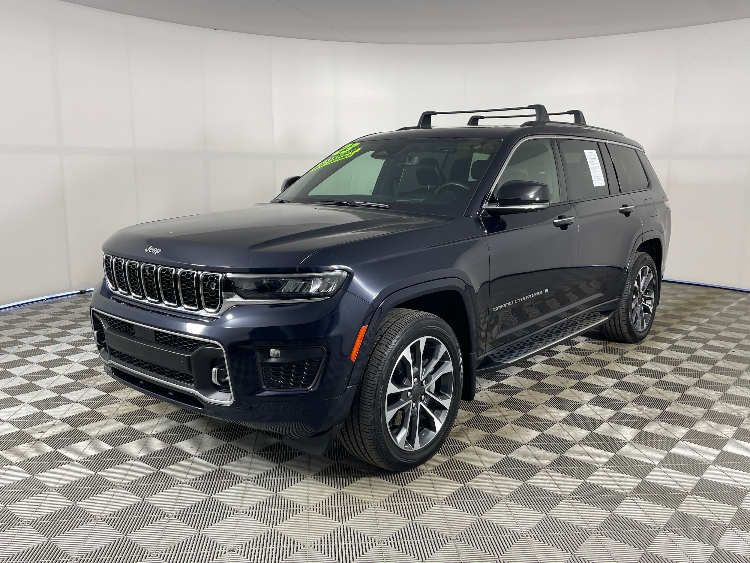2023 Jeep Grand Cherokee L Overland 4x4's photo