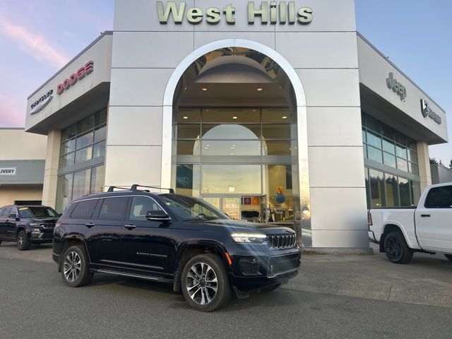 2023 Jeep Grand Cherokee L Overland 4x4's photo