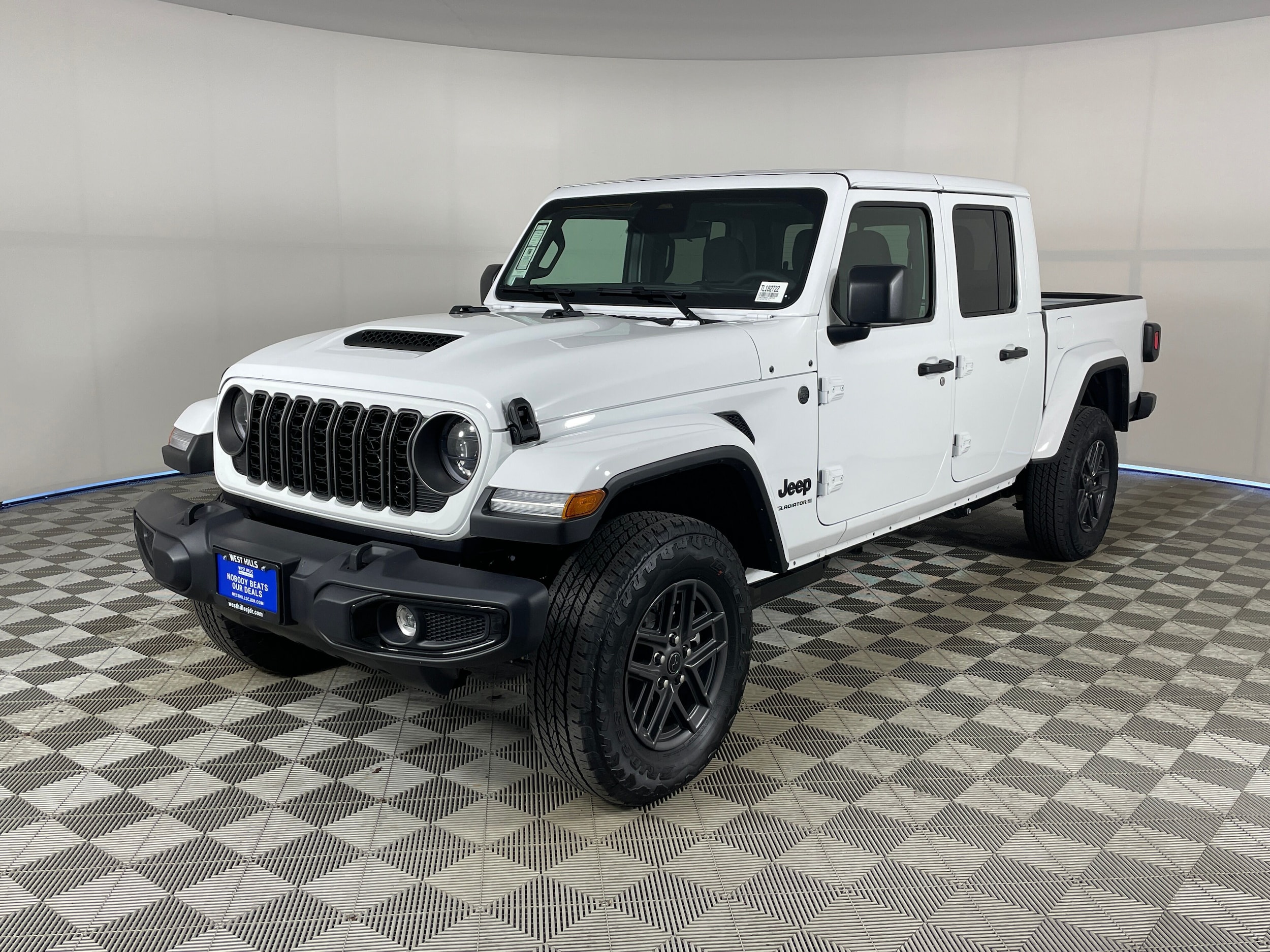 2026 Jeep Gladiator Sport S Auto's photo