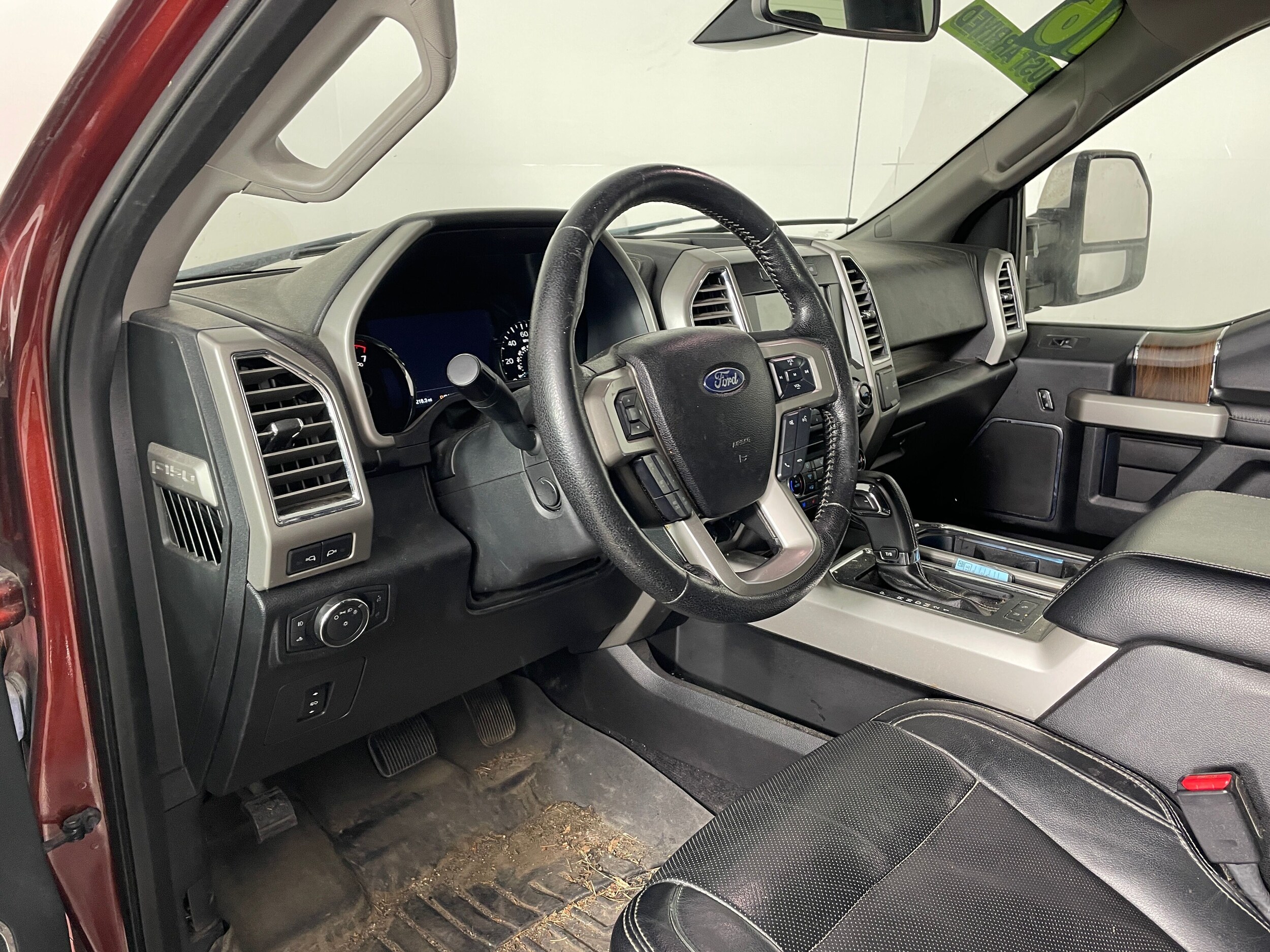 2016 Ford F-150 Lariat photo 3